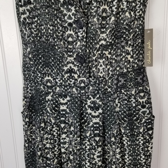 Charlie Jade Womens Snake Print Jumpsuit Small Utility Cap Sleeve Black Gray NWT - Picture 6 of 16
